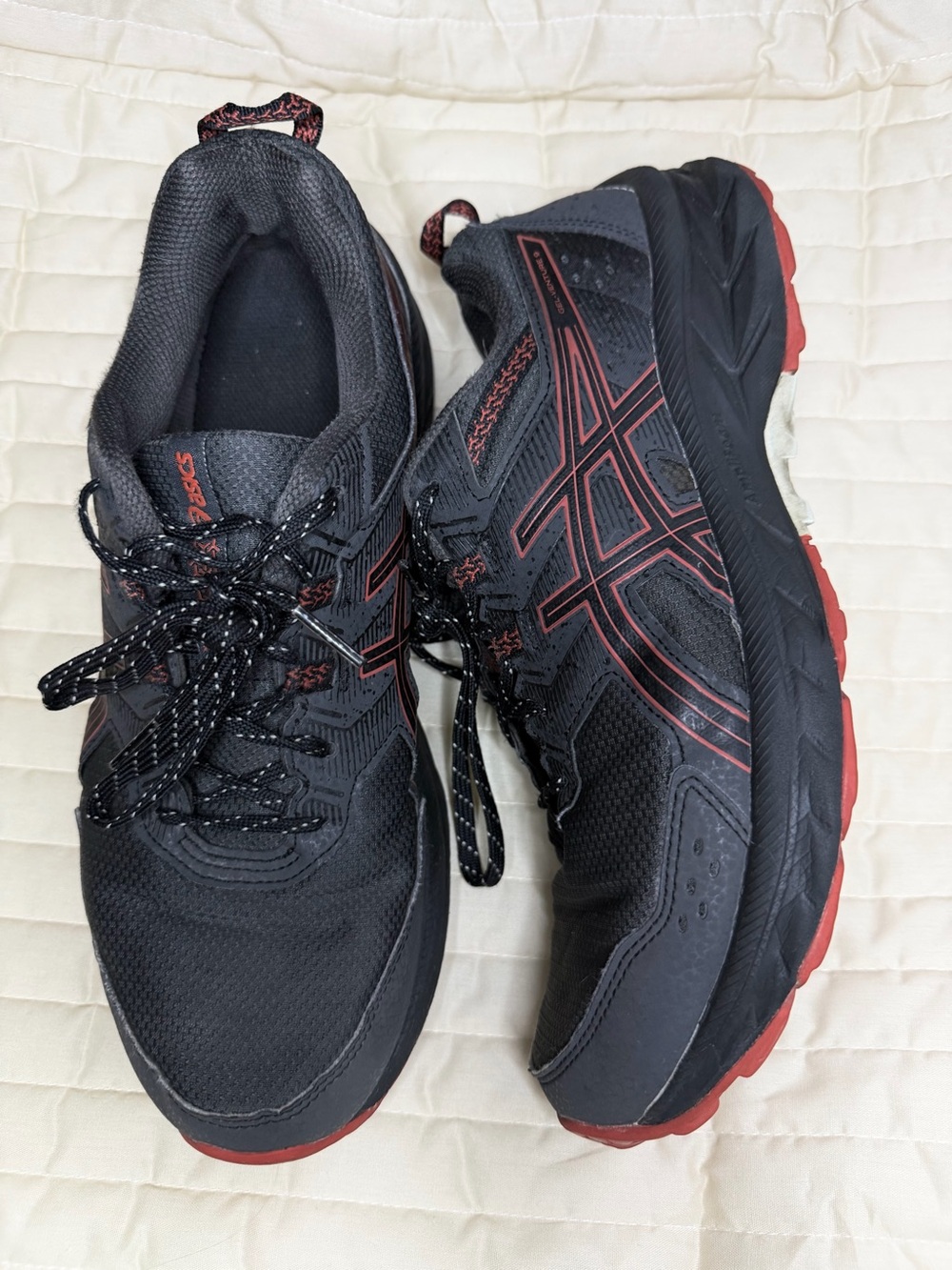 Asics Gel-Venture 9 Men's Size 9 Black Red Trail Running Shoes Sneakers